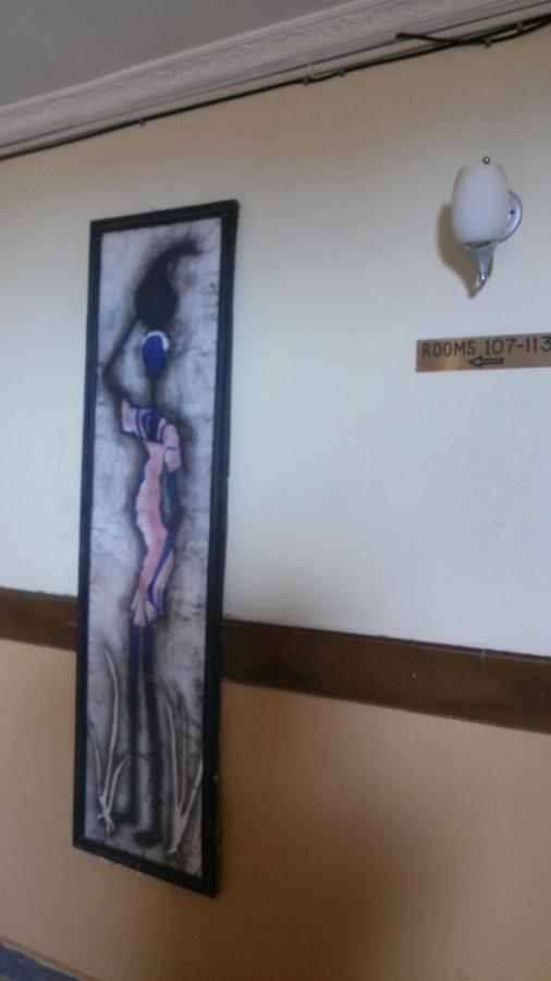 Palema Crown Hotel Gulu ภายนอก รูปภาพ