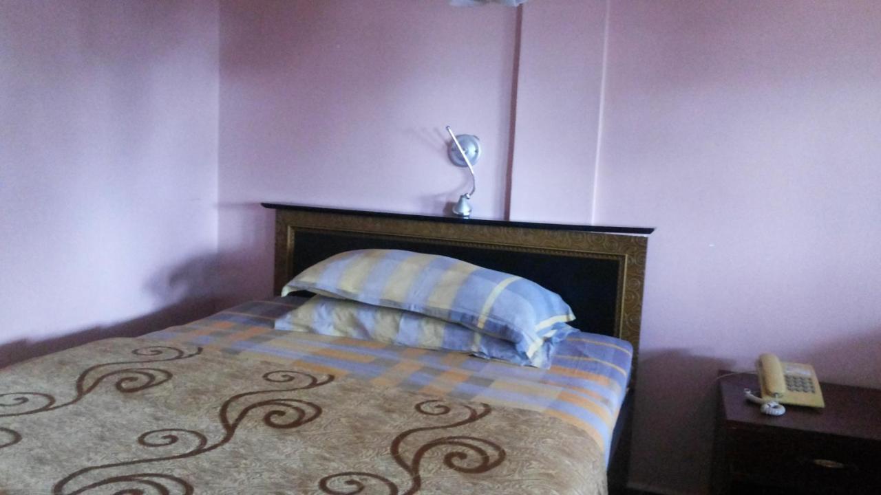 Palema Crown Hotel Gulu ภายนอก รูปภาพ