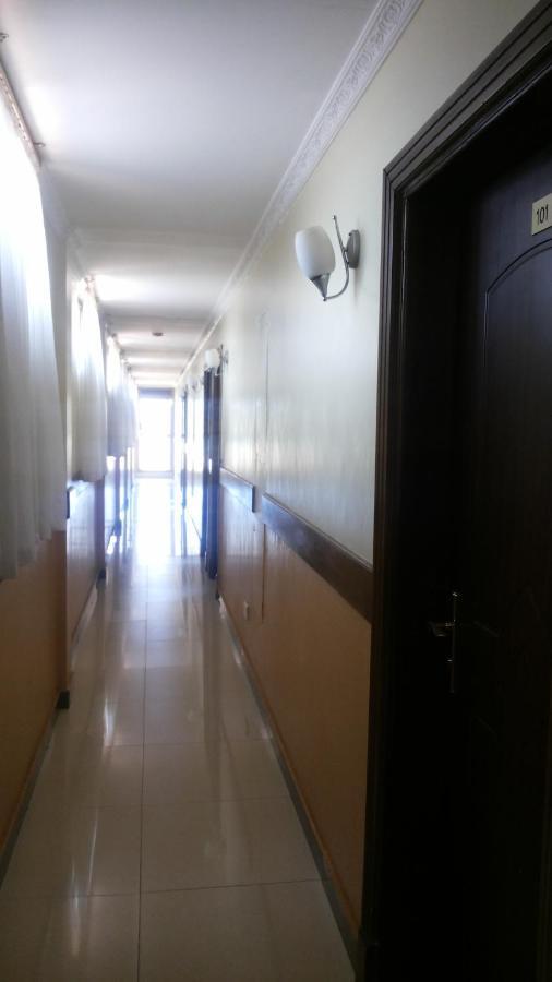 Palema Crown Hotel Gulu ภายนอก รูปภาพ