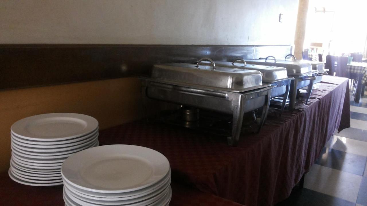 Palema Crown Hotel Gulu ภายนอก รูปภาพ