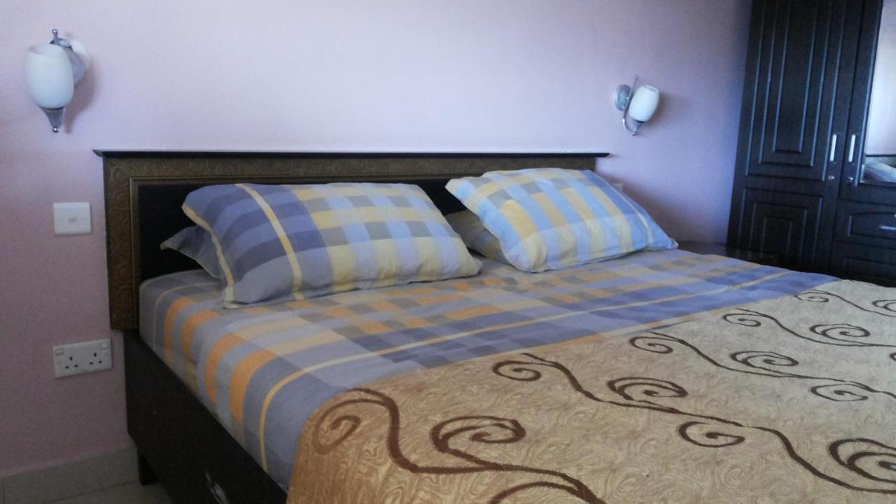 Palema Crown Hotel Gulu ภายนอก รูปภาพ
